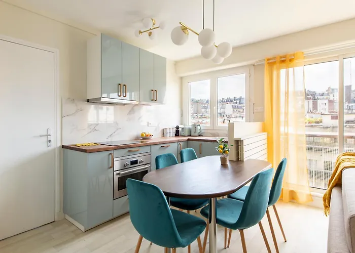 Spacious Montmartre - Sacre-coeur View & Balcony アパート パリ