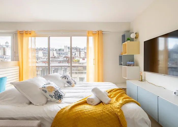 Spacious Montmartre - Sacre-coeur View & Balcony * パリ