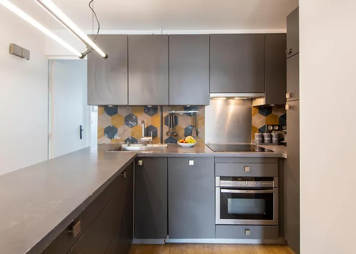 Spacious Montmartre - Sacre-coeur View & Balcony *