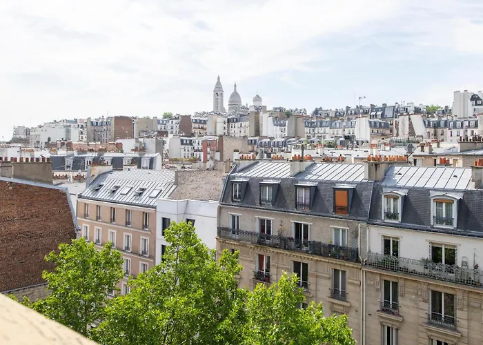 アパート Spacious Montmartre - Sacre-coeur View & Balcony パリ
