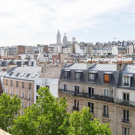 公寓 Spacious Montmartre - Sacre-coeur View & Balcony 巴黎